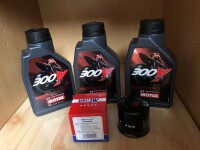 Ölwechselset MOTUL Öl + Ölfilter MIW für Yamaha YZF-R7 Bj.2022-2024